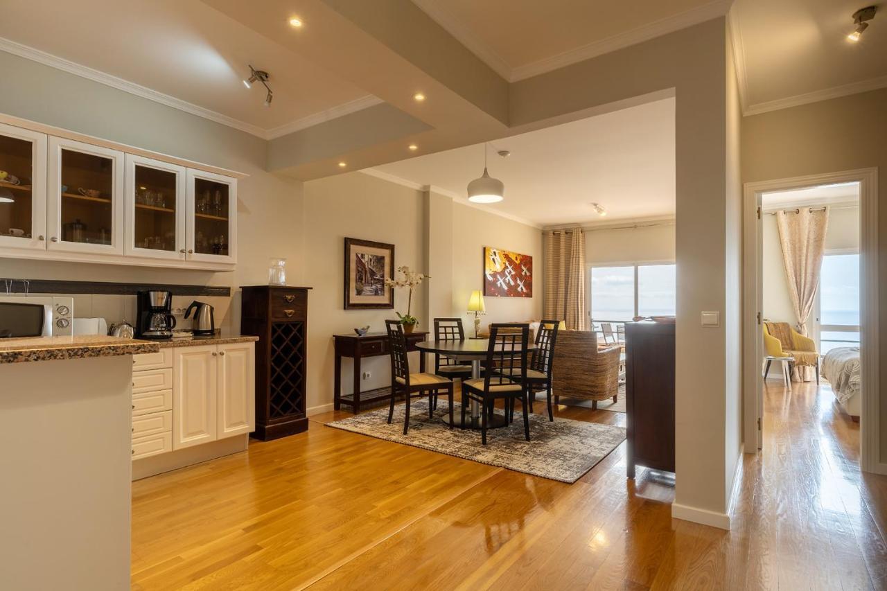 Stylish Apartment With Balcony And Amazing Views Over Funchal And The Sea Eksteriør bilde